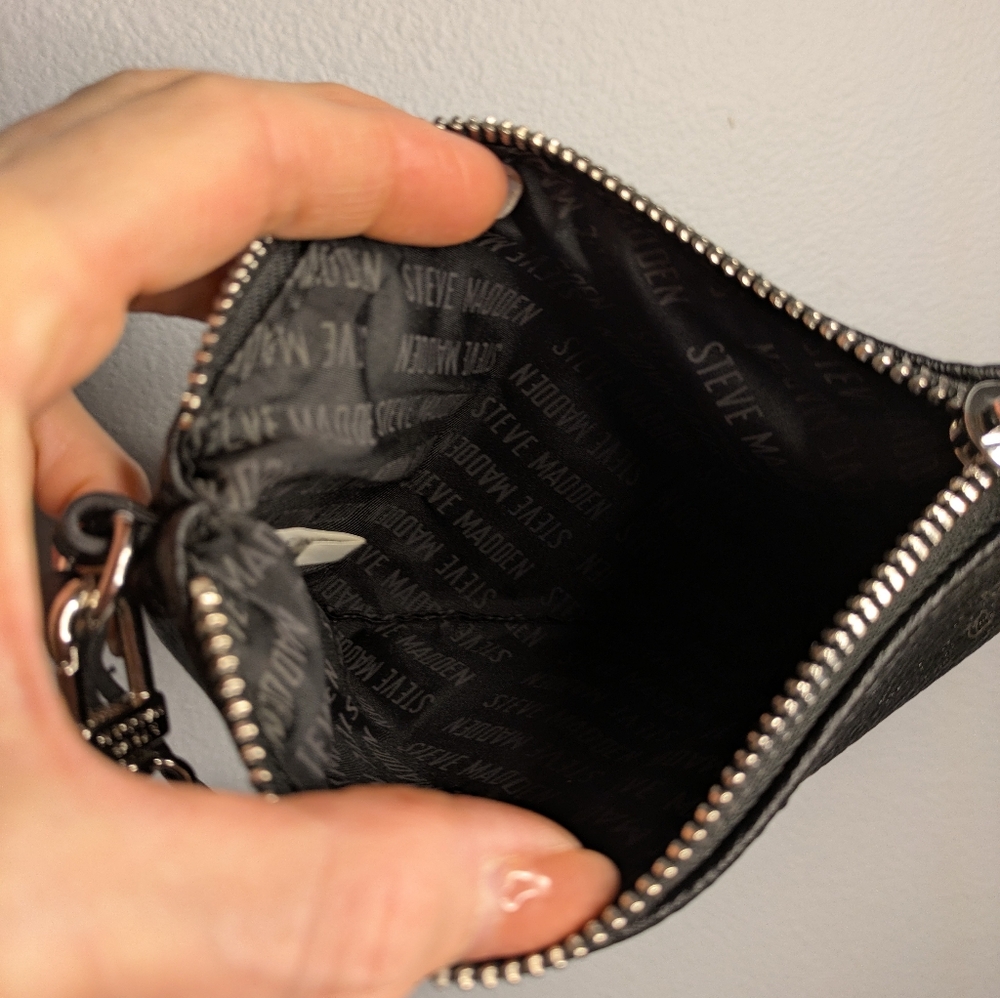 Steve Madden Black Wristlet Clutch - Picture 6 of 8